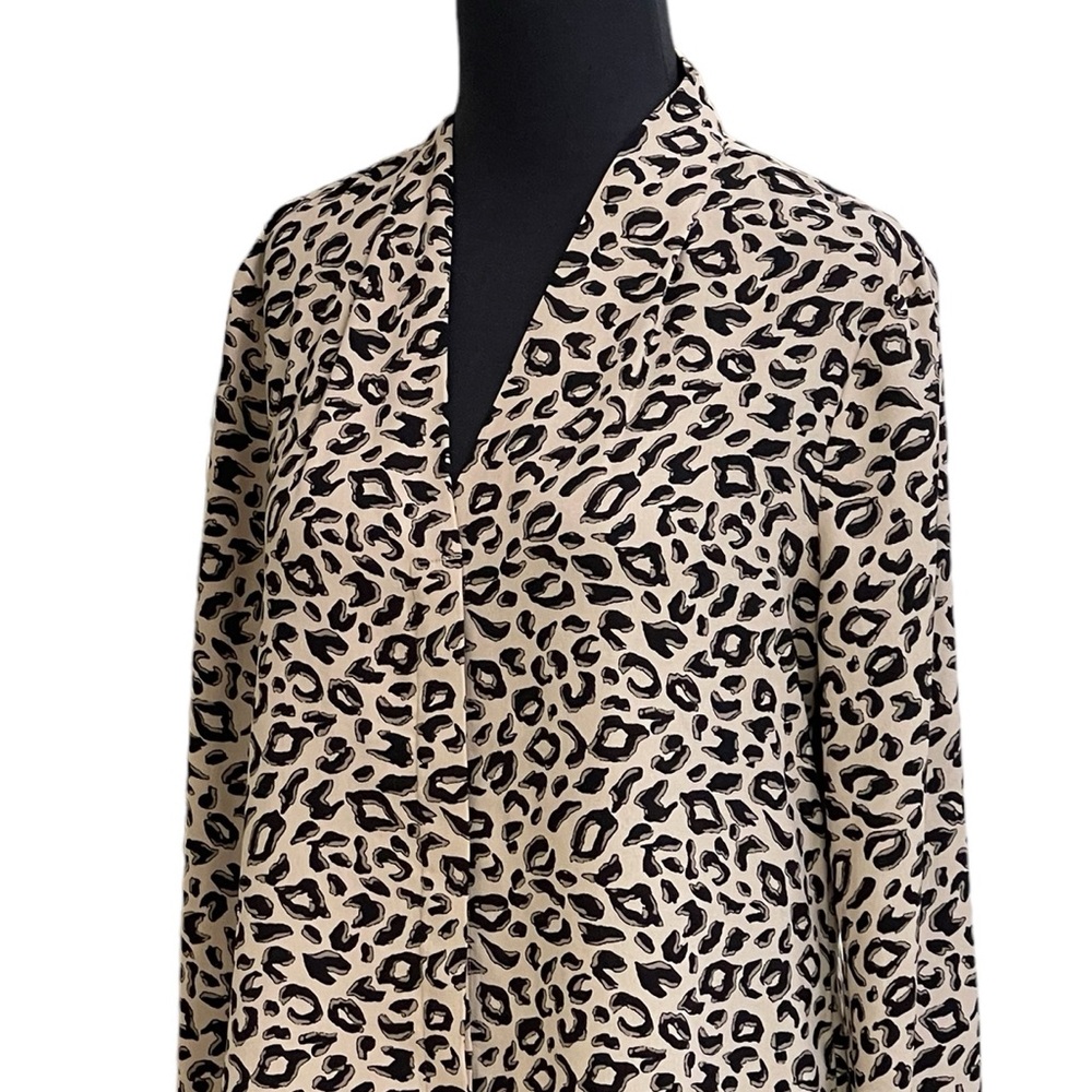 Halogen Leopard Cheetah Long Sleeve Tunic Top Blouse Sz S V Neck Collarless